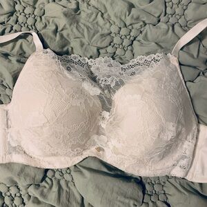 VENUS Lace Bra in Cream